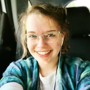 Meet your Posher, Emily